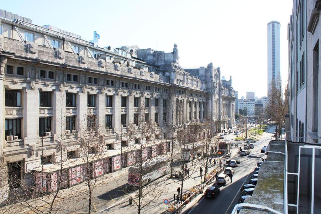 Guesthouse Central Station Group - Via Sammartini 15 Milan Bagian luar foto