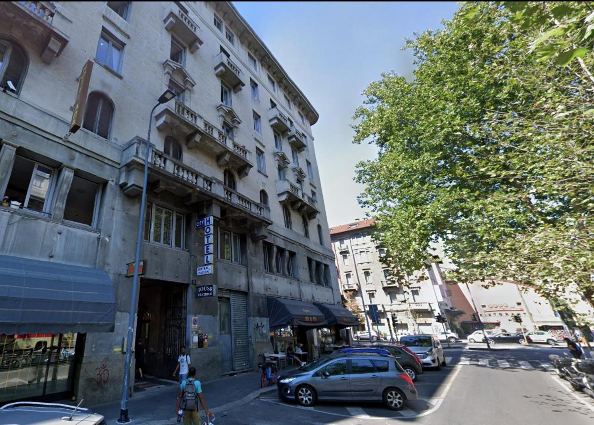 Guesthouse Central Station Group - Via Sammartini 15 Milan Bagian luar foto