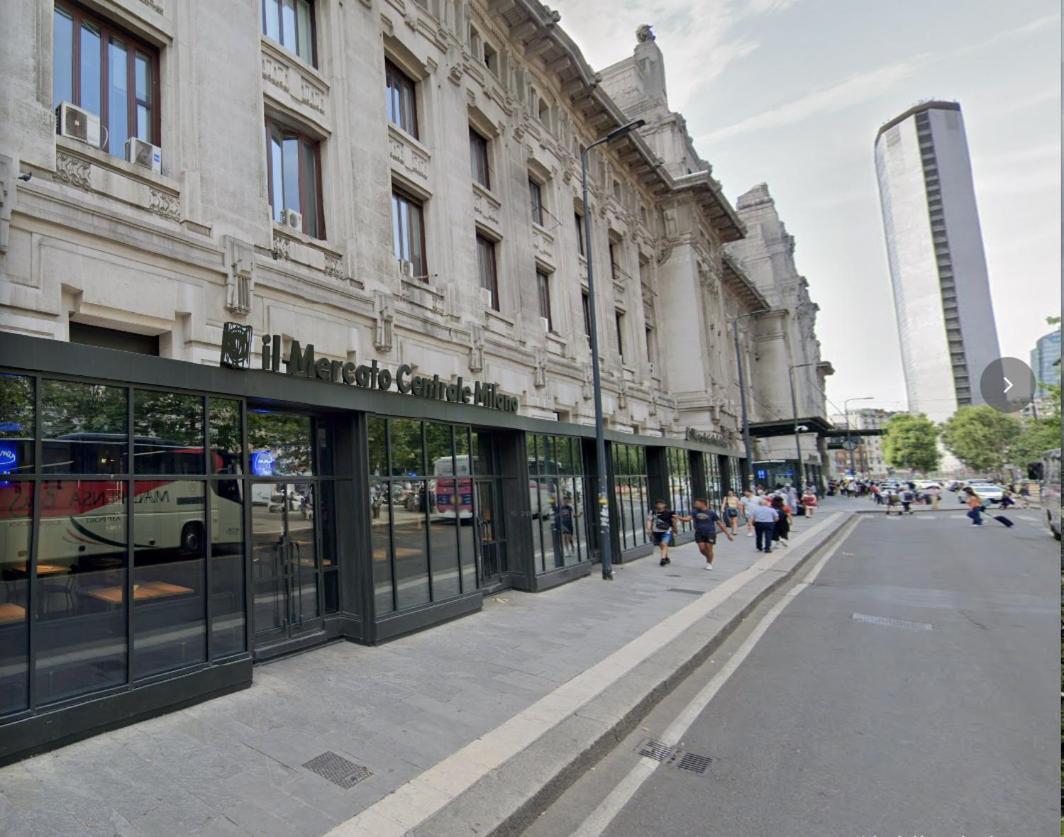 Guesthouse Central Station Group - Via Sammartini 15 Milan Bagian luar foto